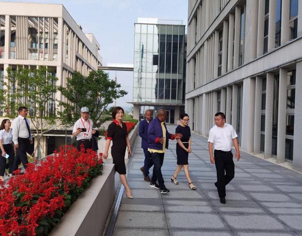 圖片2.jpg 圖片2.jpg